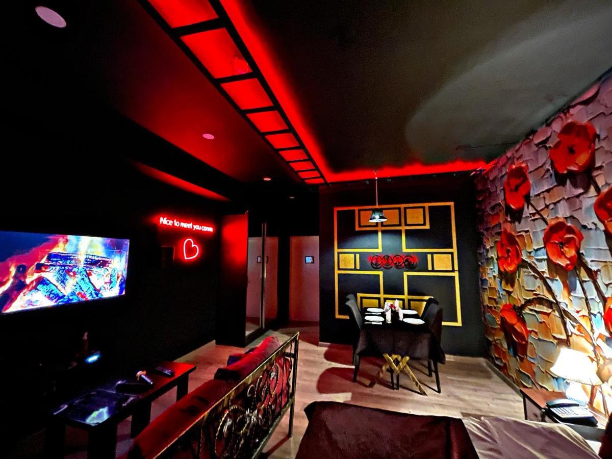 My Music Hotel Баку Экстерьер фото